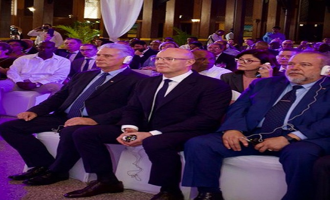 President Miguel Díaz-Canel participates in the closing ceremony of the Cuba-Russia Business Economic Forum, together with Dimitri Chernishenko, Russian Deputy Prime Minister. May. 19, 2023.