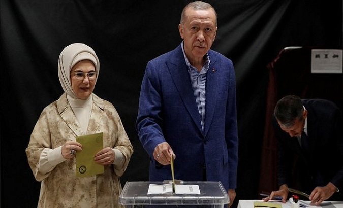 Türkiye's President Recep Tayyip Erdoğan casting his vote in runoff election. May. 28, 2023.