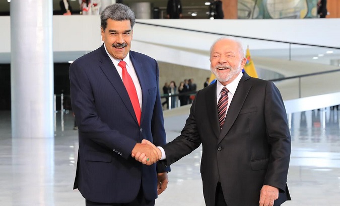 Venezuelan President Nicolas Maduro (L) & Brazilian President Lula da SIlva (R)