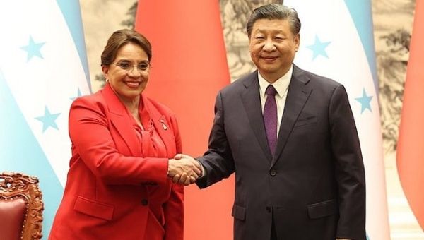 Presidents Xiomara Castro (L) & Xi Jinping (R), Beijing, China, June 12, 2023.