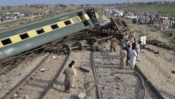 Derailed train in Pakistan
