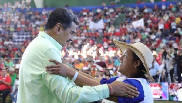 Venezuelan President Nicolas Maduro (L) at an event with farmers, Jan. 4, 2024.