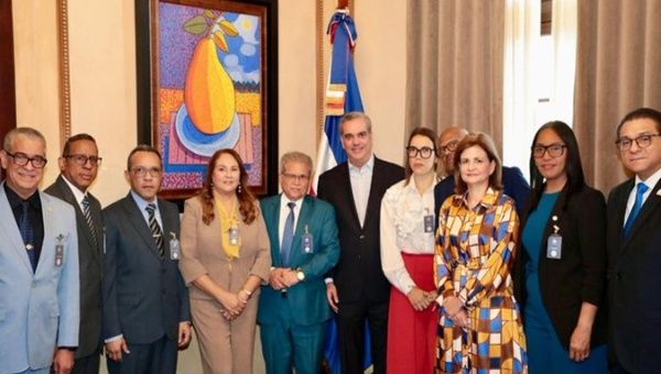 The CMD discusses with the Dominican President issues related to the health sector and the union's relations with the Government. Jan. 12, 2024. 