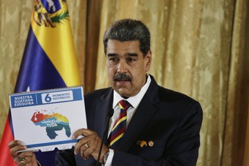 President Maduro Showing the map of legitimate and sovereign Venezuelan territory , April 3, 2024