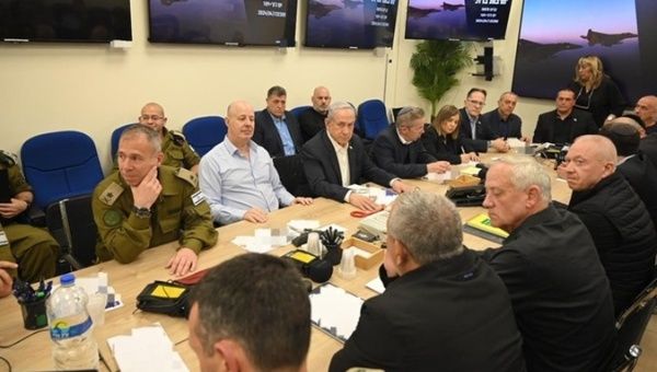Israeli PM Benjamin Netanyahu (C) and his War Cabinet, April, 2024.