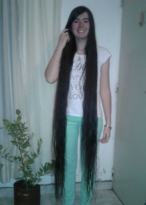 Argentine Rapunzel Grows Hair To Record Breaking Length